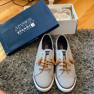 Sperry top sliders